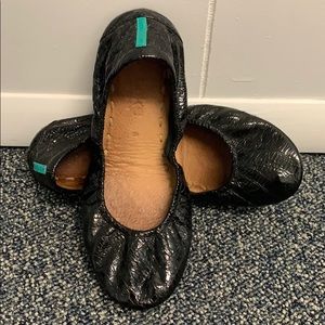 Obsidian Black Patent Leather Tieks
